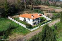 Moradia T3 • Individual • Jardim • Garagem • Canil •.Venade • Camin...