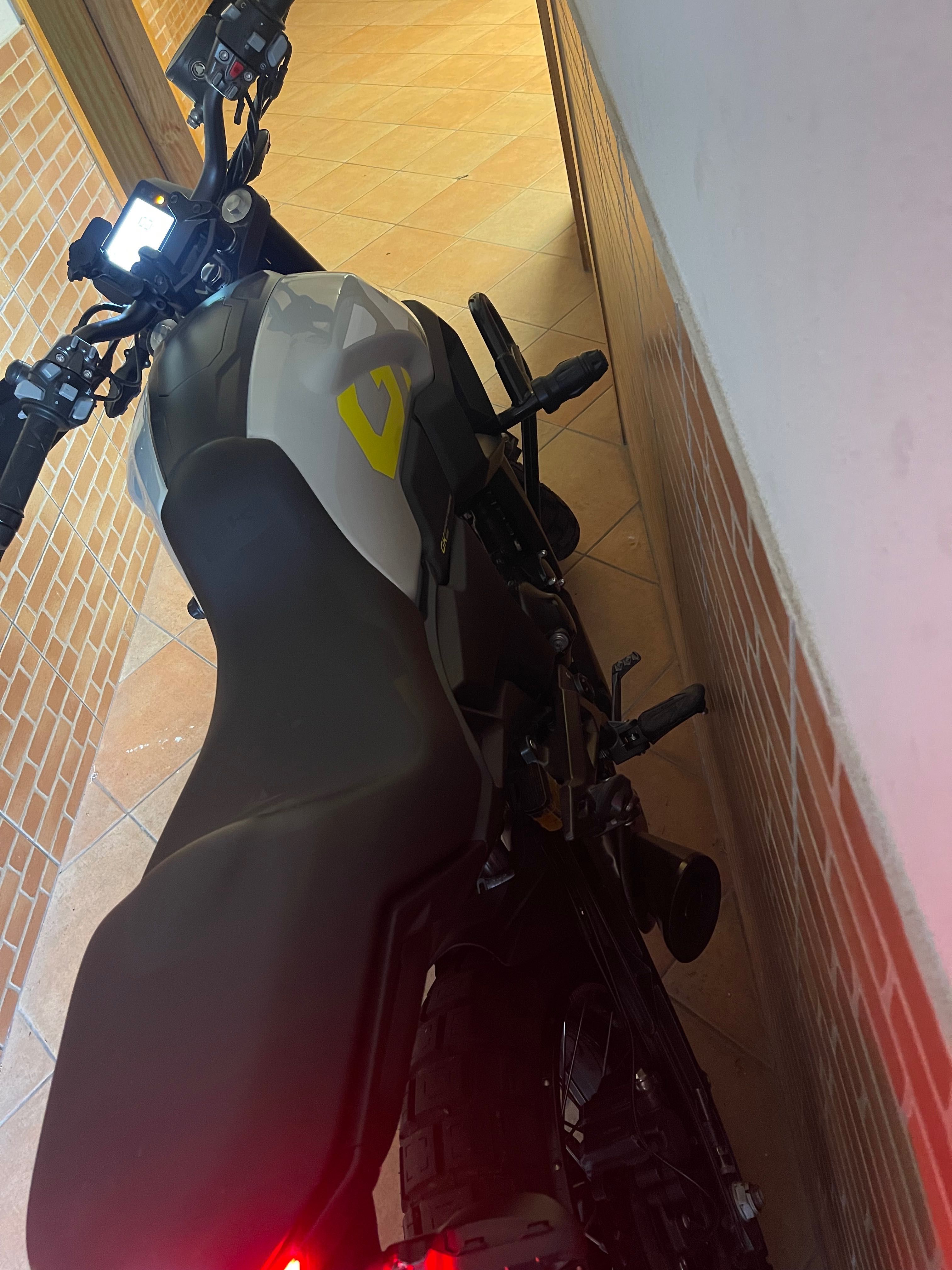 Zontes gk125 como nova com extras e na garantia