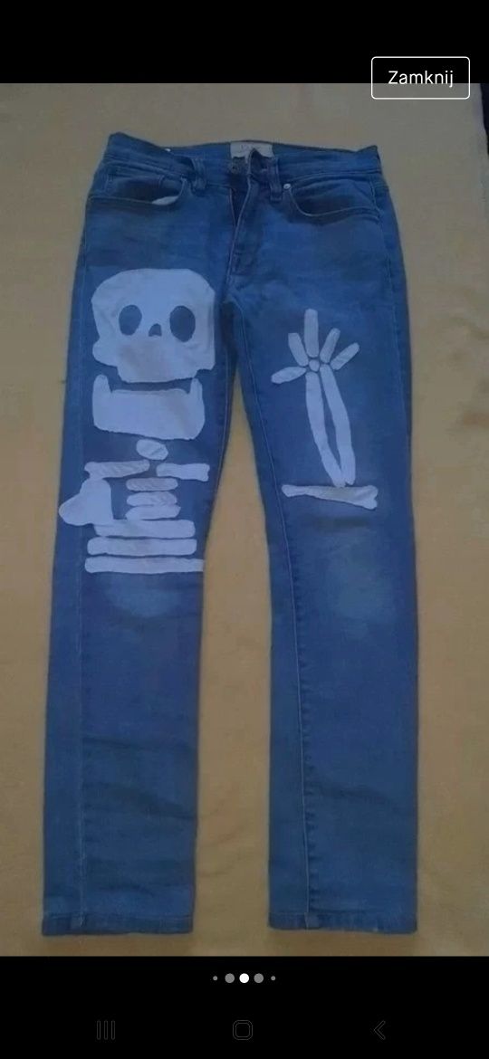 Spodnie jeansowe czaszka