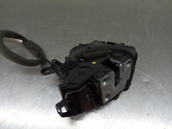 Fechadura / fecho porta frente direito NISSAN Micra V (K14)