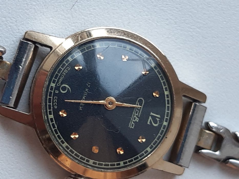 Годинник жіночий Слава позолота