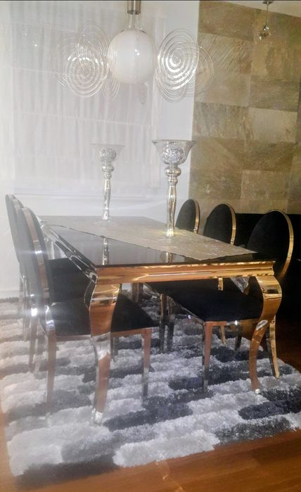 Stół  czarne szkło z krzeslami