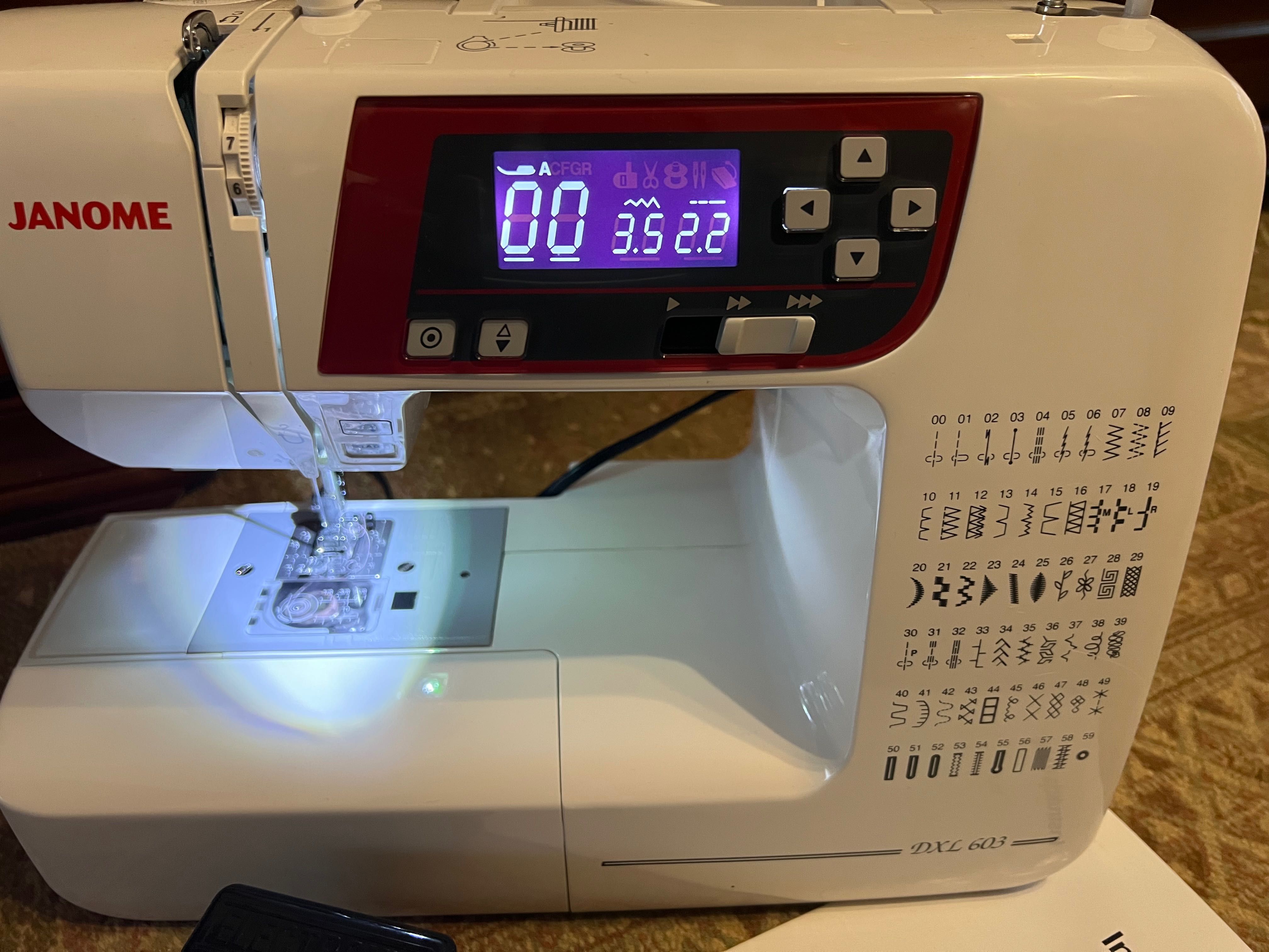 Maszyna do szycia JANOME DXL603.