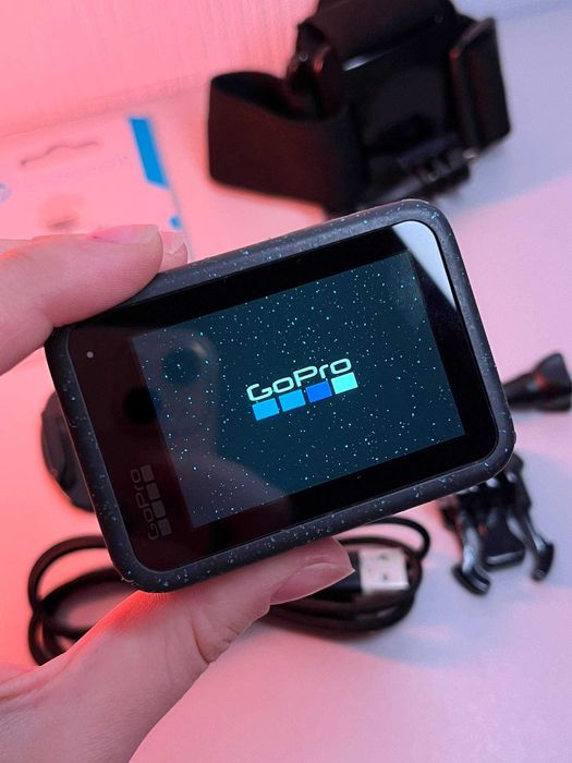 GoPro Hero 12 з хорошим комплектом