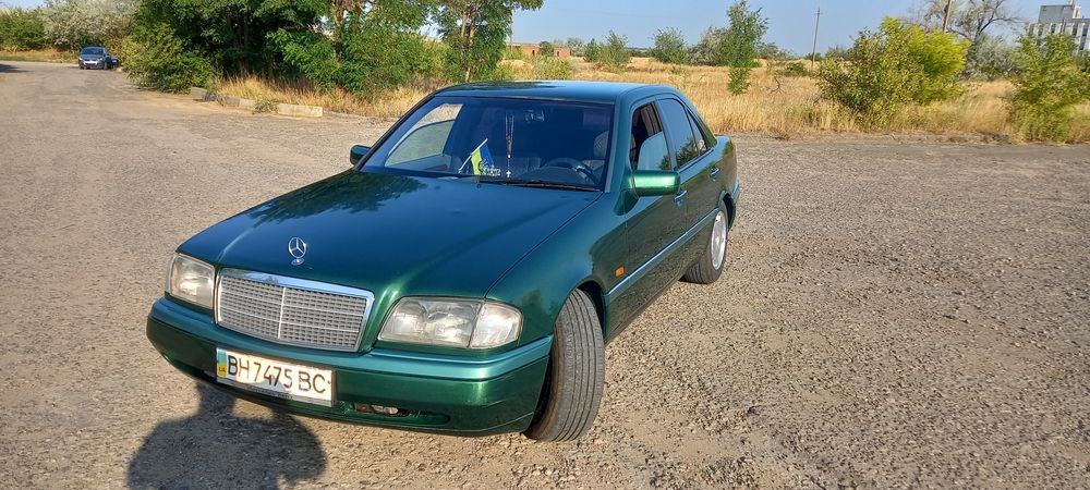 Срочно Продам Mercedes c200 w202
