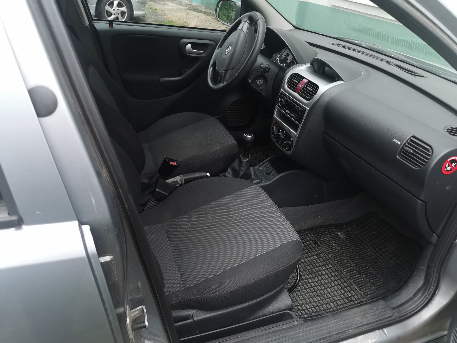 Opel Corsa rok 2006