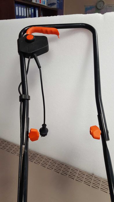 Kosiarka elektryczna Black&Decker 1200W 30 cm