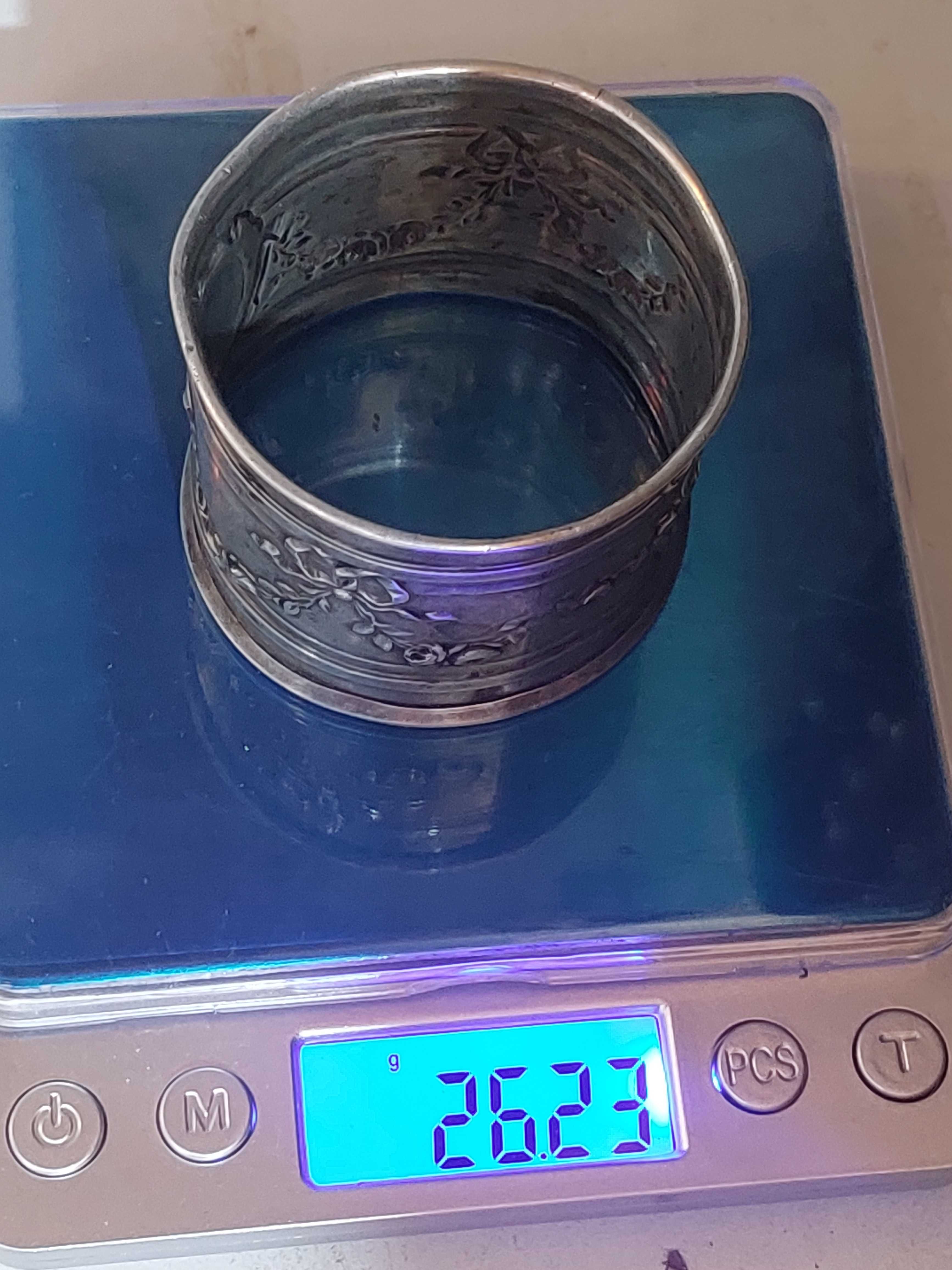 Peça em prata antiga