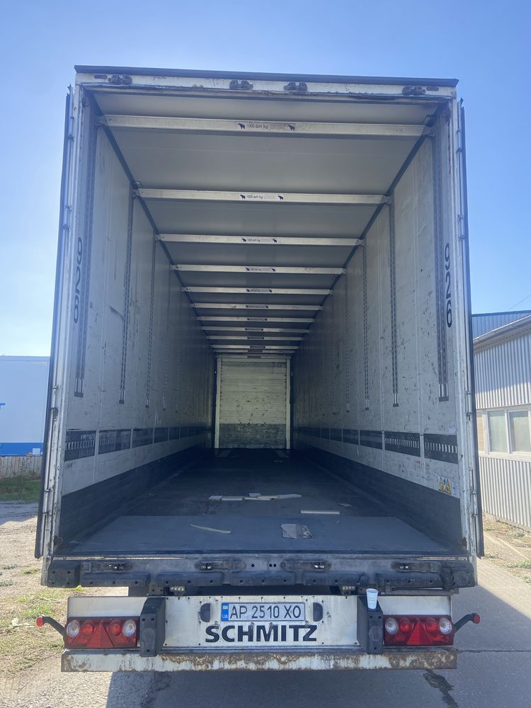 Напівпричип SCHMITZ Cargobull S 3 MЕГА