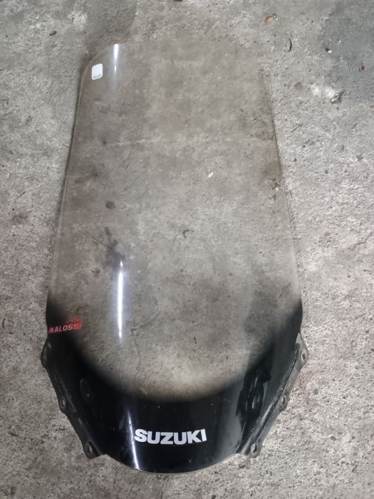 Suzuki Burgman szyba