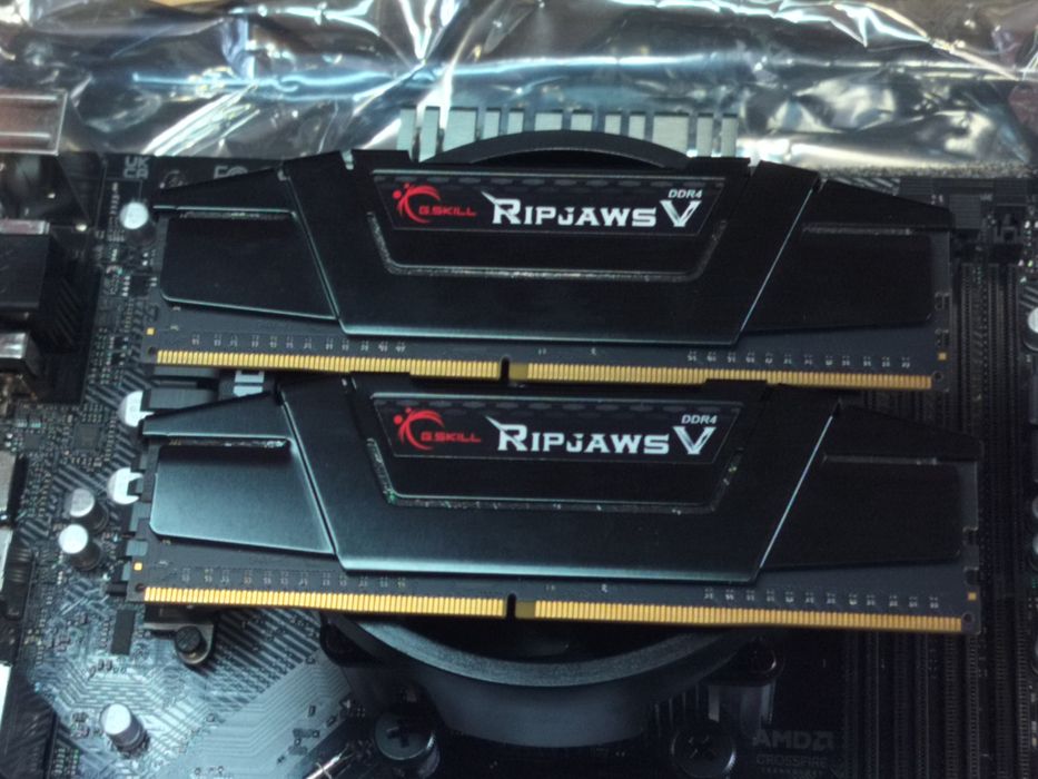 ОЗП G.Skill DDR4 16GB (2x8GB) 3200Mhz Ripjaws V
