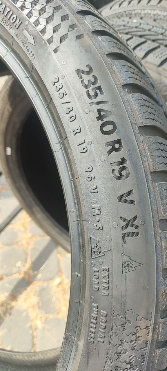 235/40/19 Continental TS 870P