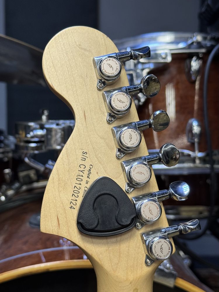 Продам прокачаний Squier Affinity Strat