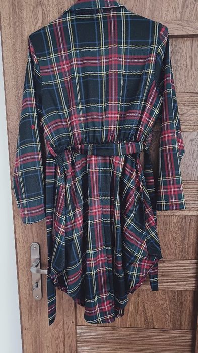 New Collection sukienka szmizjerka uni krata czarny