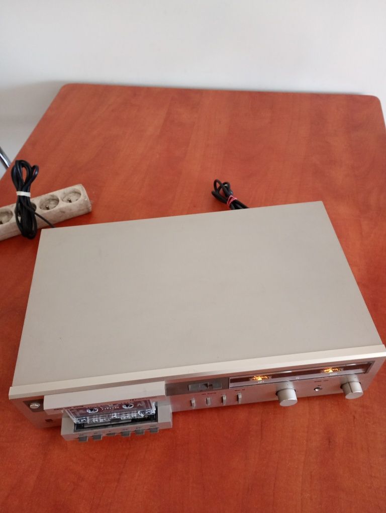 Dual C804 magnetofon