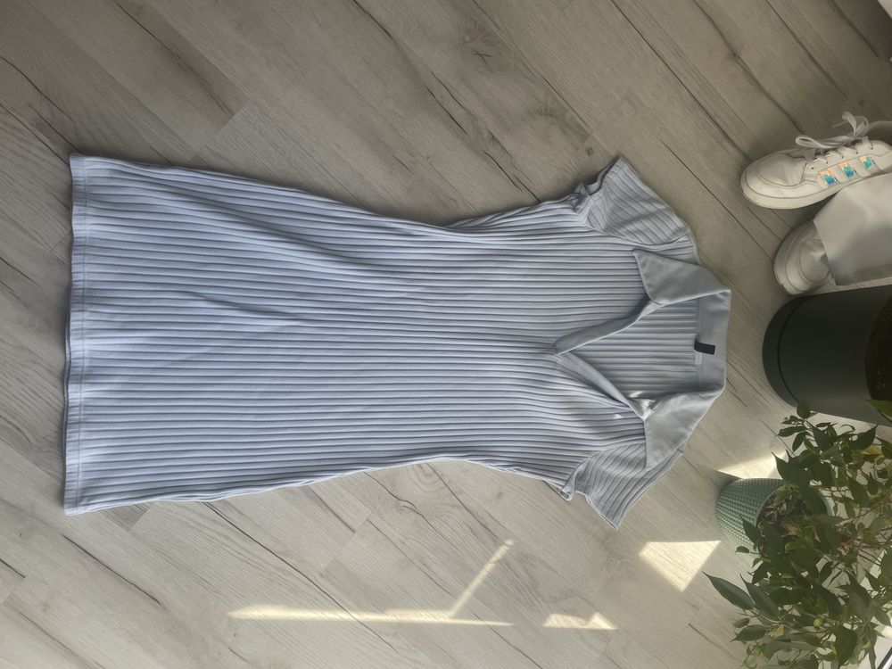 Blekitna sukienka baby blue h&m 38