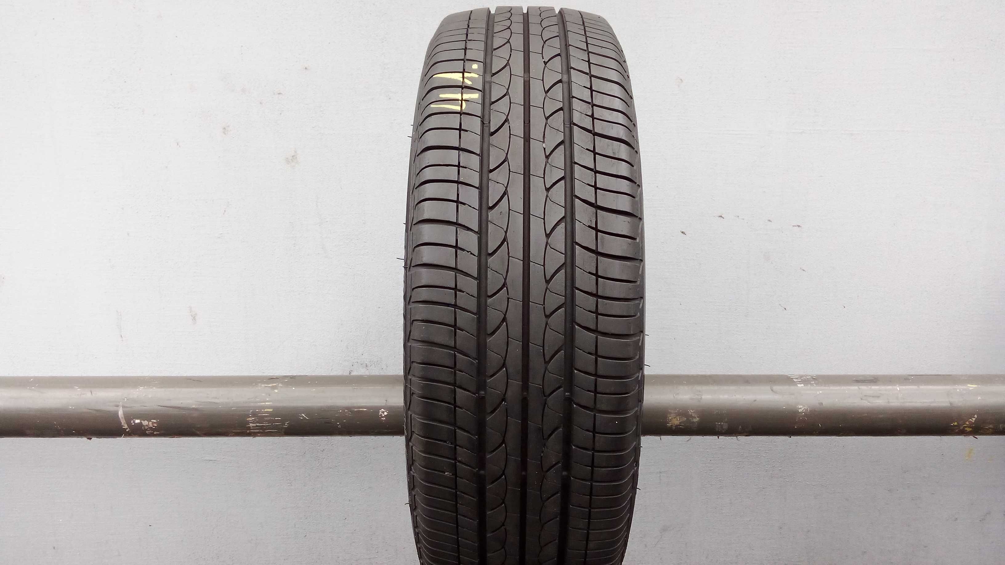 Pojedyncza Opona Letnia Bridgestone 175x65x15 84H 5,9mm