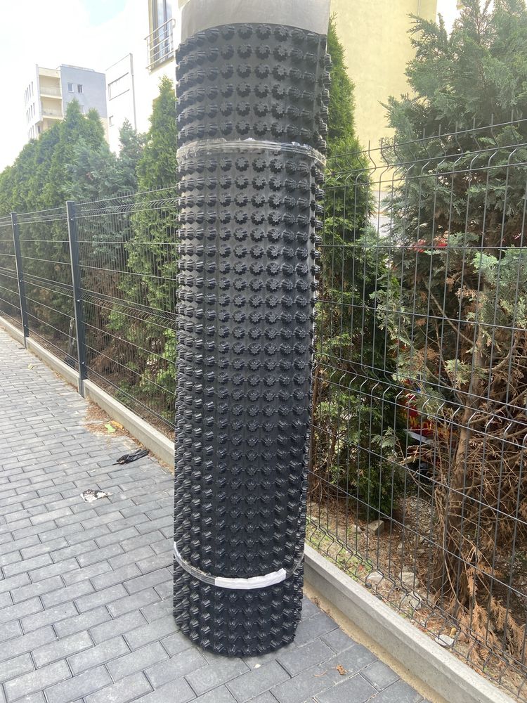 Folia kubełkowa GREENFOL DREN taśma butylowa 20 m2 do zielonych dachów
