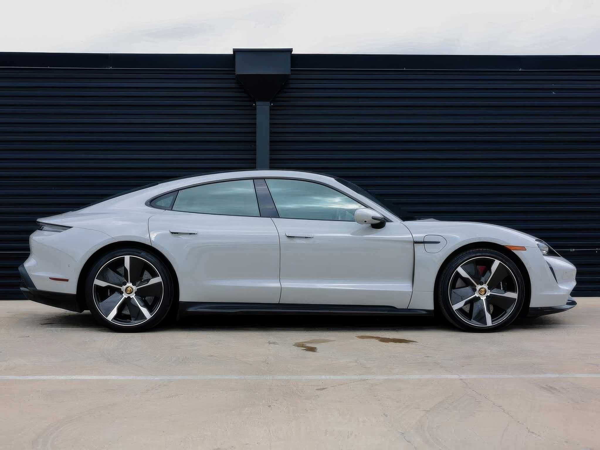 2022 Porsche Taycan Turbo S Sedan
