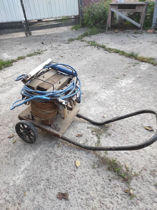 Продам зварювальний апарат