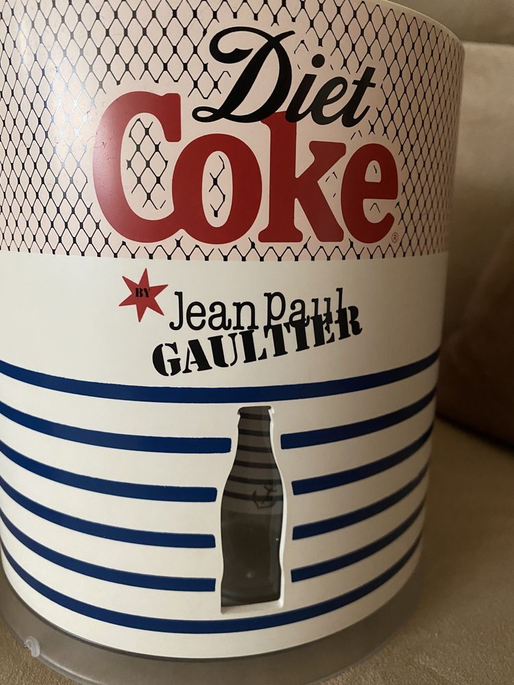 Conjunto especial  raro Jean Paul Gaultier estilista coca cola coke