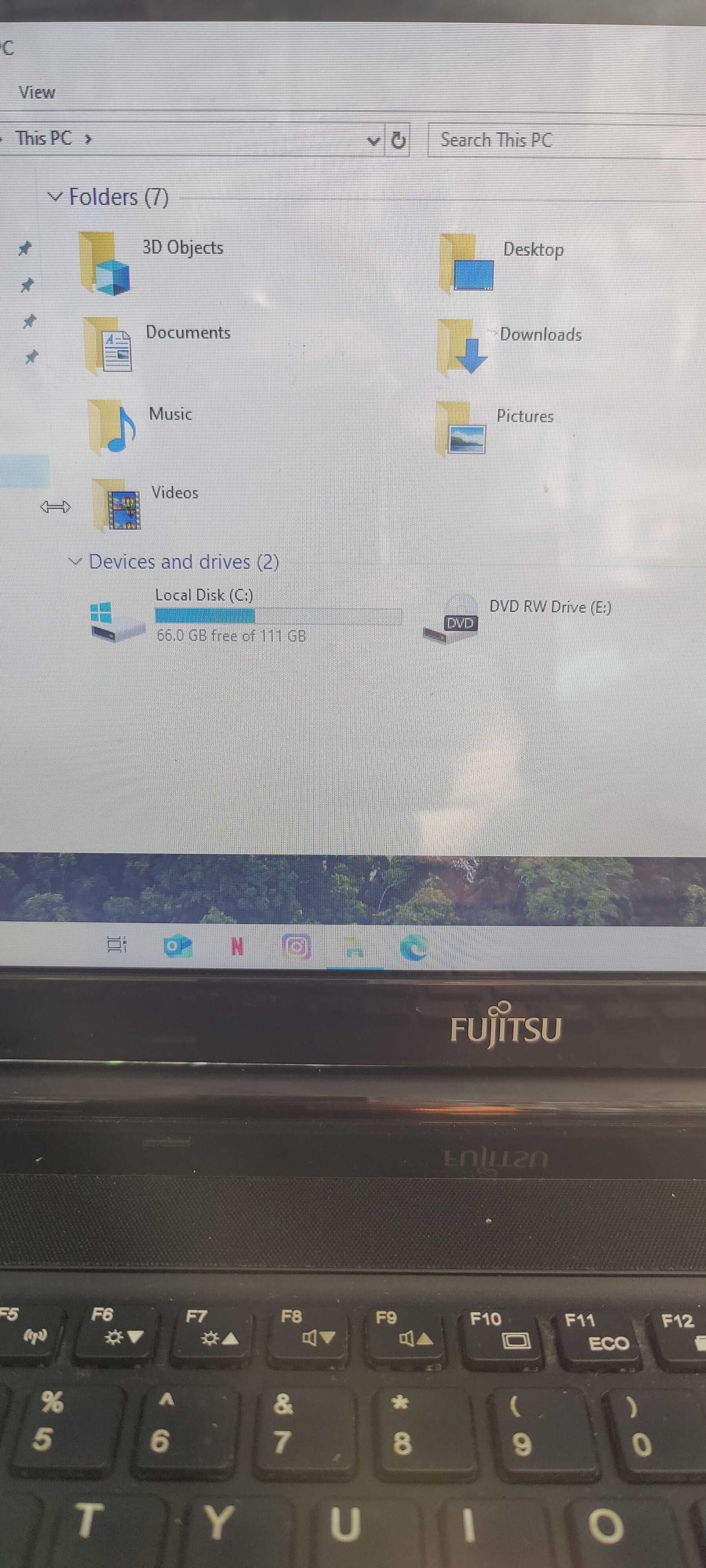 Ноутбук Fujitsu ah532m