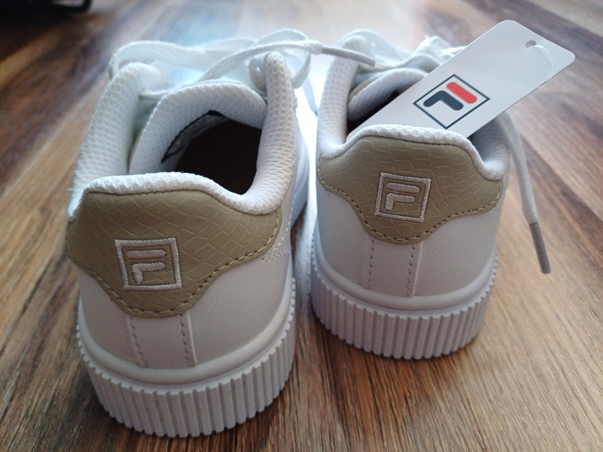 Nowe białe adidasy buty FILA 26