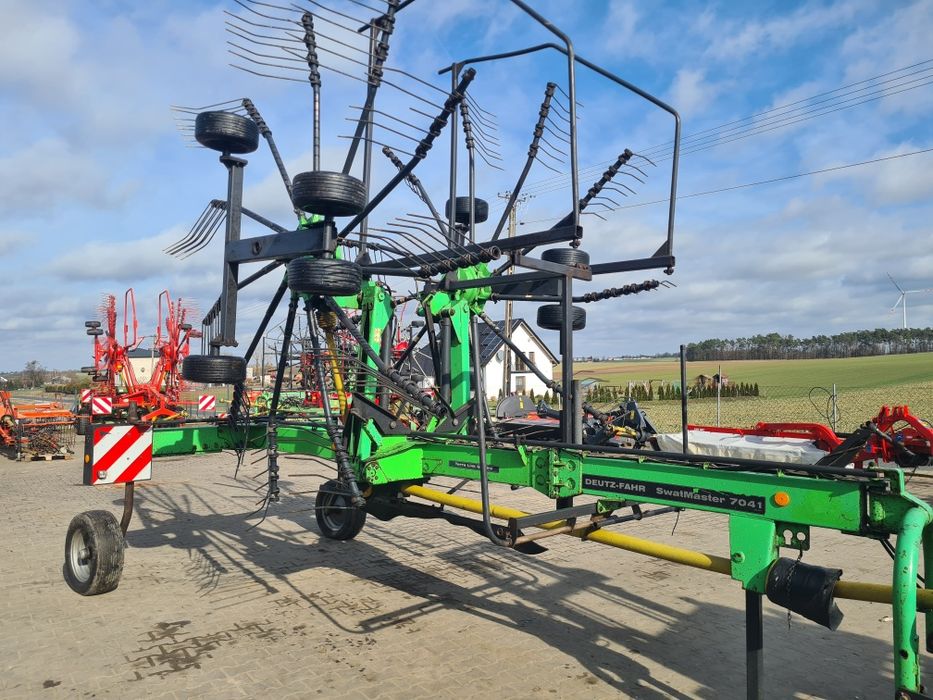 Zgrabiarka dwukaruzelowa Deutz Fahr swat master 7041 vicon kverneland