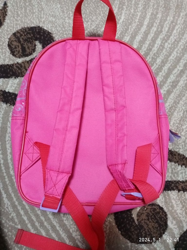 Рюкзак для дівчинки