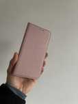 Etui zamykane złoty róż (różowe) do iphone 14 plus