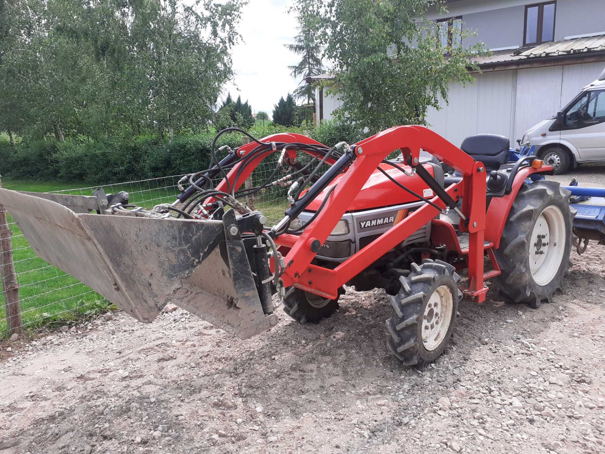 Yanmar F220 z turem 3 sekcyjnym