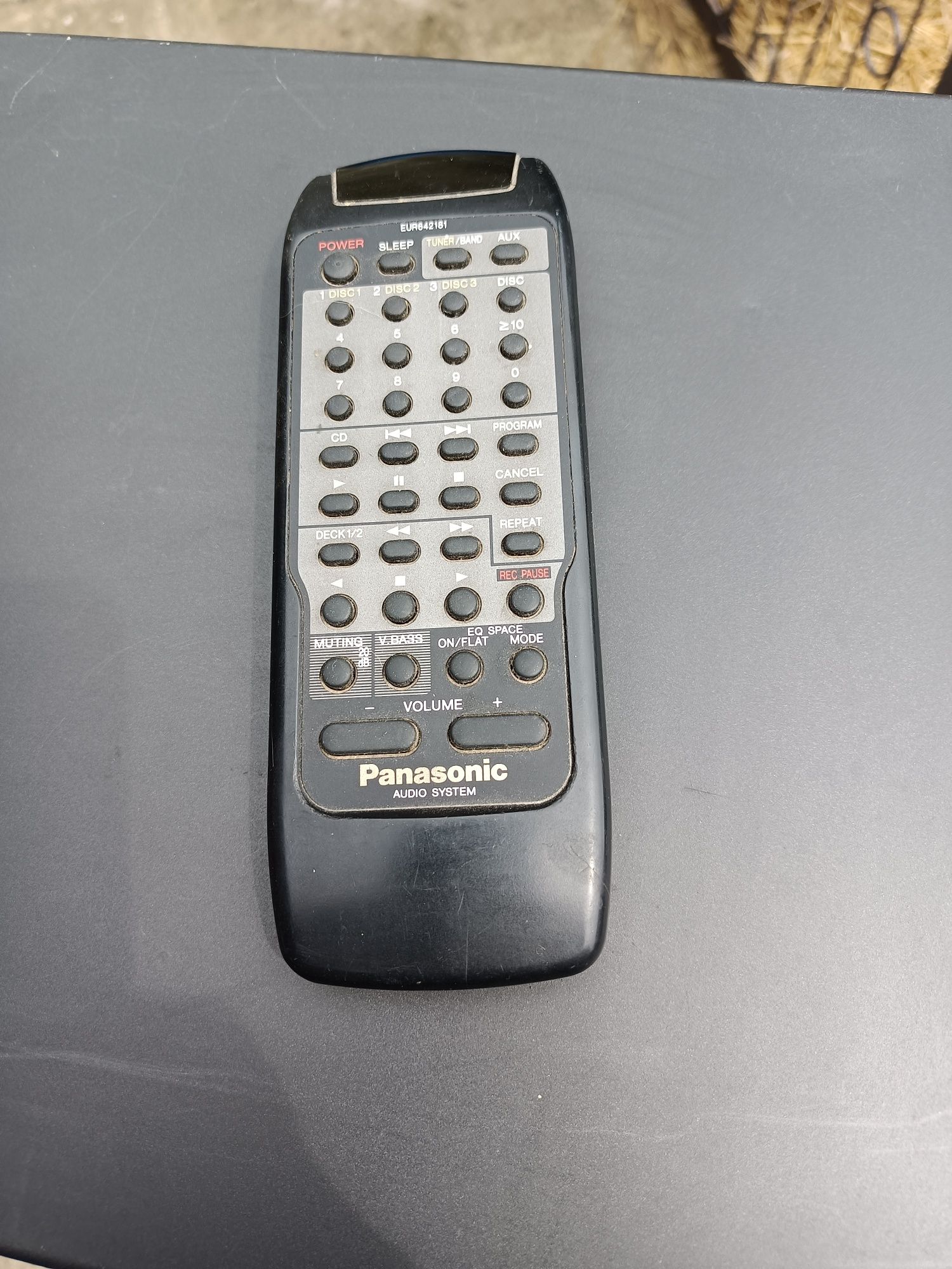 Panasonic SL-CH80 . Wieża sprawna plus pilot. Bez głośników.