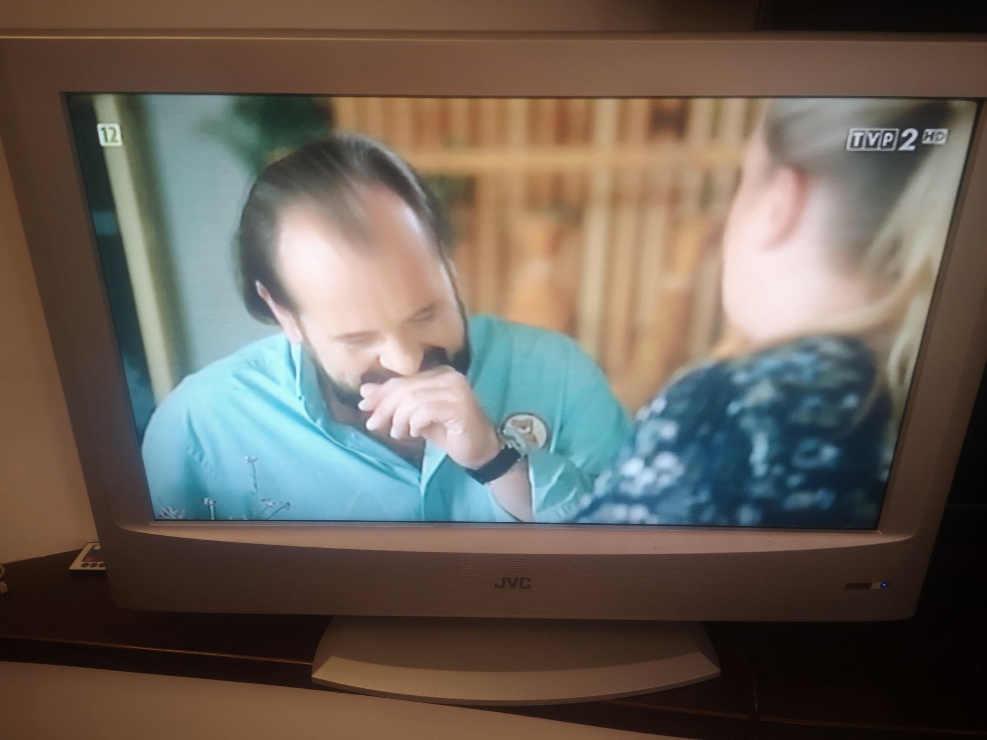 Tv JVC srebrny 32 cali