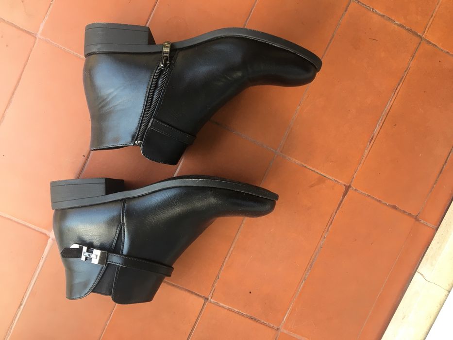 Botins de senhora novos