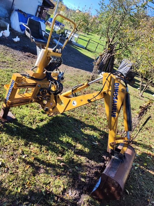 Sprzedam ramię kopiące do traktora, 2 łyżki do kopania, prezesów ,