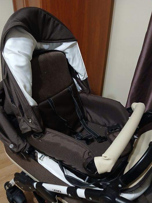 Коляска 2в1. Люлька і прогулянковий блок.