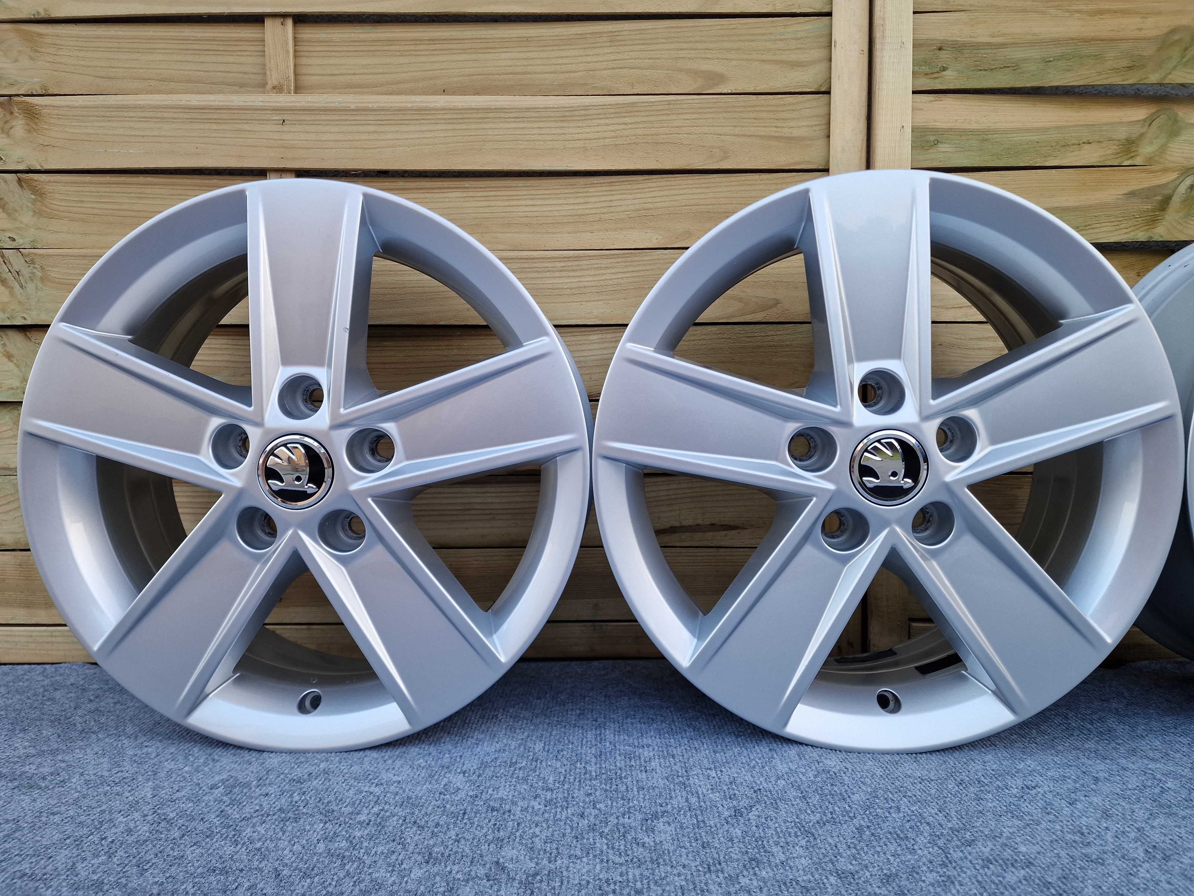 16' 5x112 SKODA Superb Yeti Karoq Octavia Oryginalne !