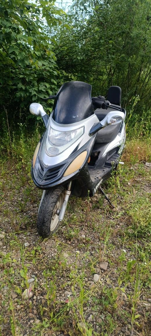 Продам скутер ф50