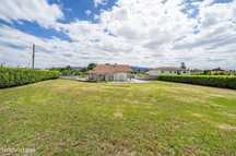 Moradia térrea em Amares com lote de terreno de 1820m2