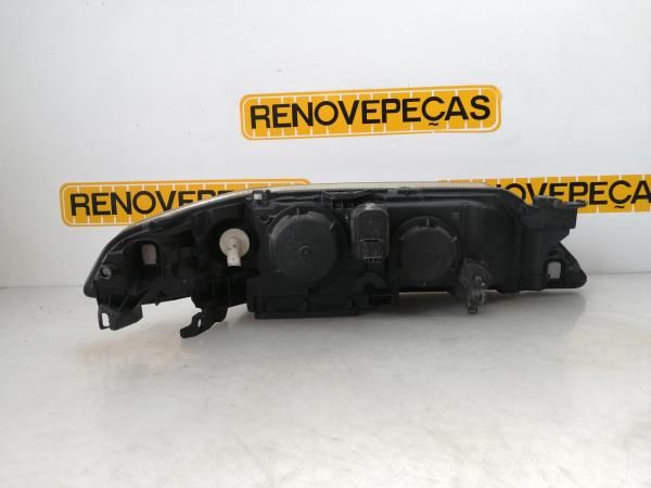 Ótica / farol esquerda RENAULT Laguna II (BG0/1_)