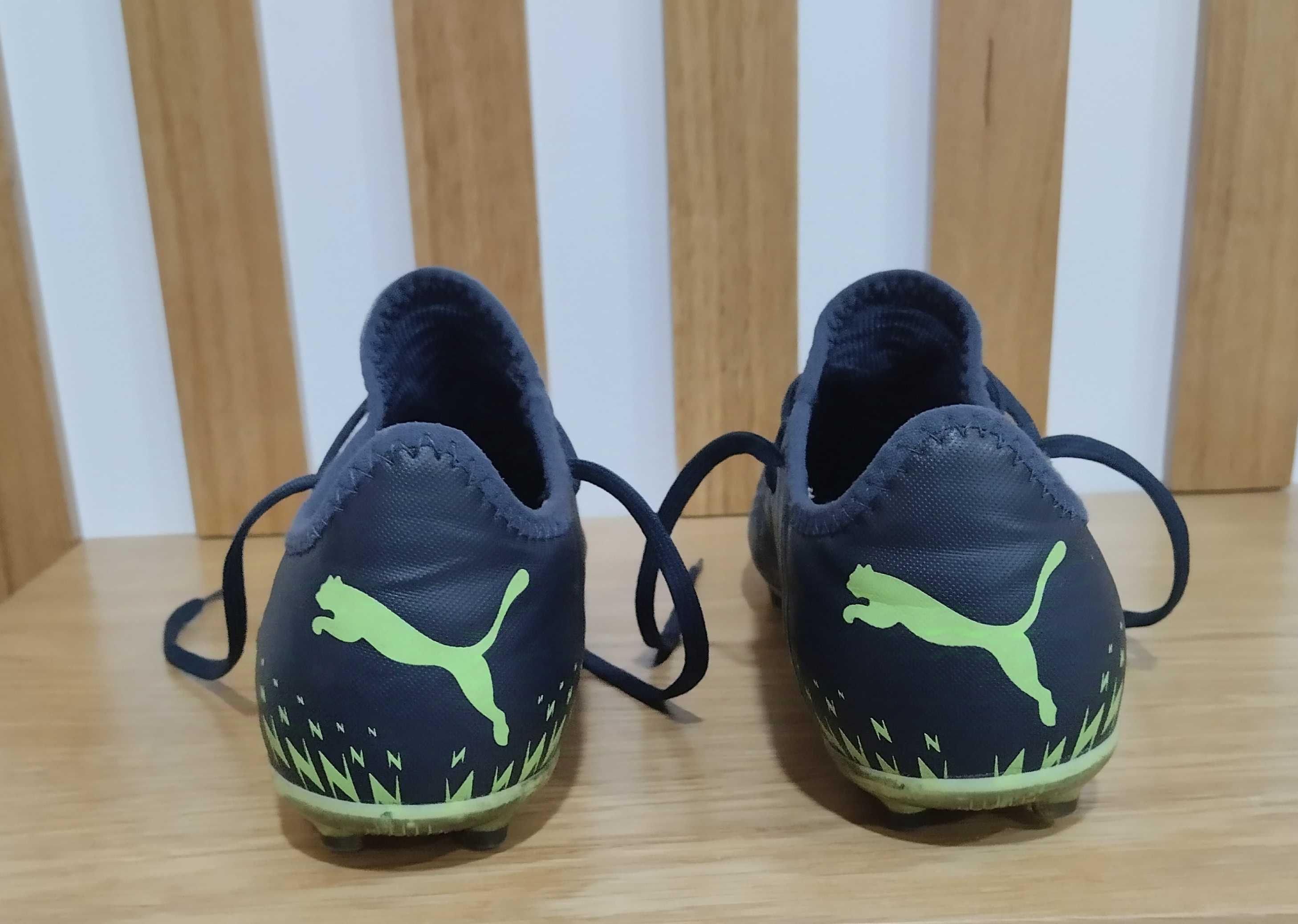 * ENVIO GRÁTIS * Chuteiras Puma - Tamanho 40