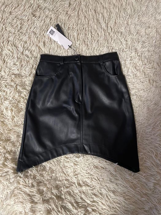Спідниця з екошкіри