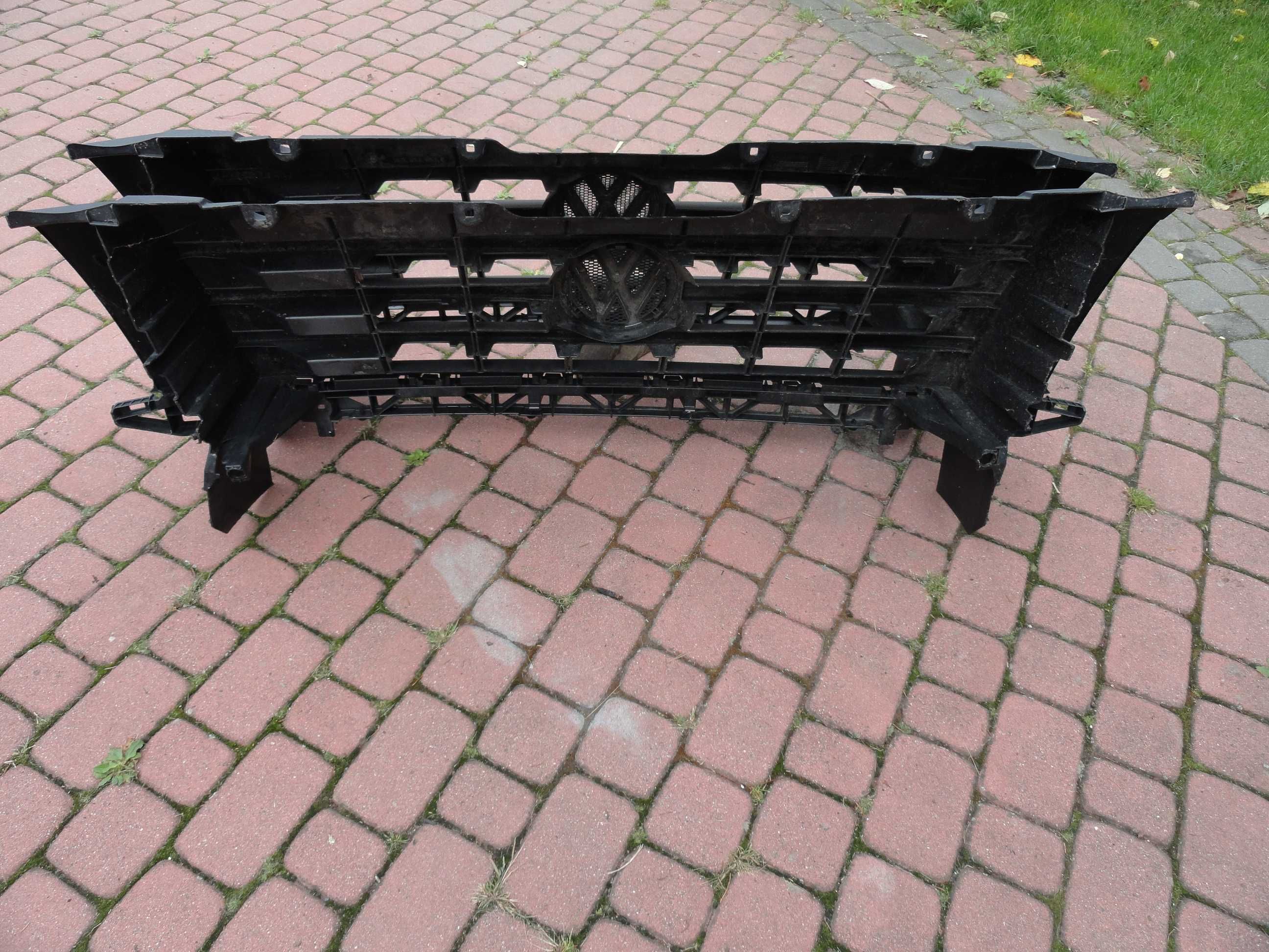 VW Crafter atrapa/grill  06-11