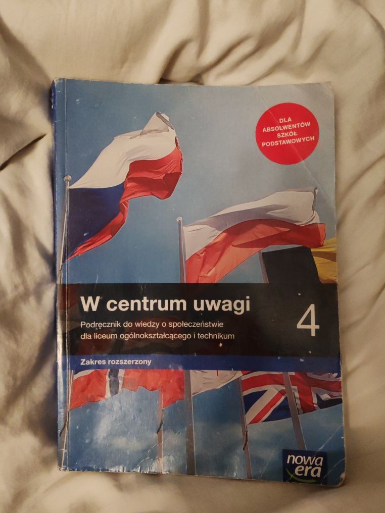 Podręcznik do wiedzy o społeczeństwie W centrum uwagi klasa 4