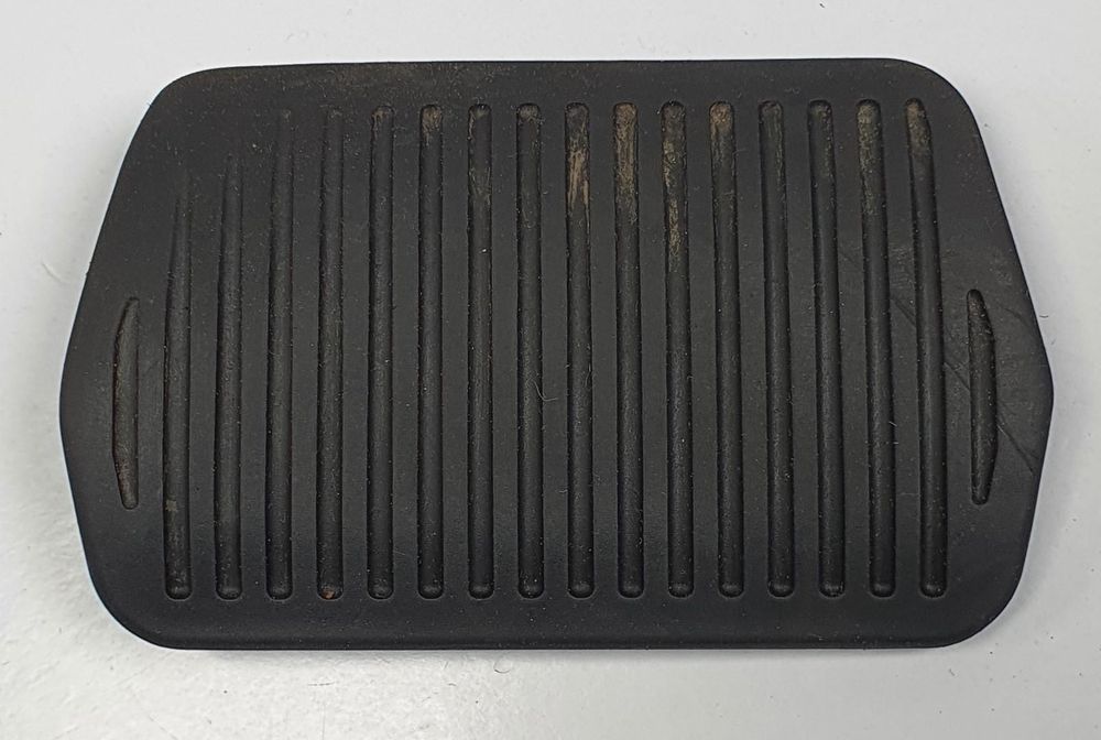 GUMA NAKŁADKA NA PEDAŁ VOLVO V50 3M51-2457-B