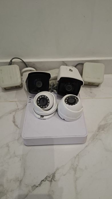 Конплект Відеонагляду Hikvision