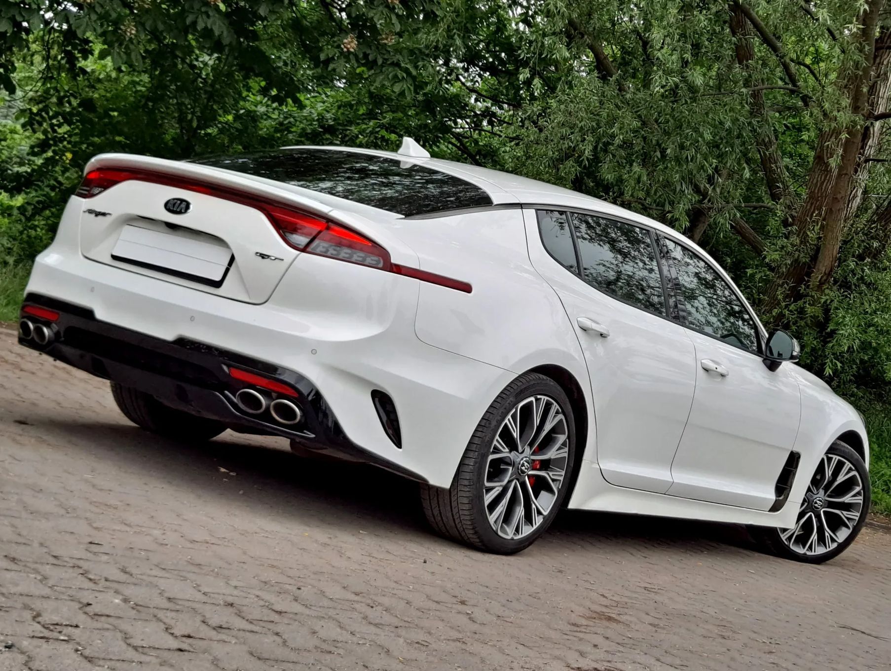 Kia Stinger AWD 3.3 Navi Kamery360 KeyLess Skóra Harman Pamięci