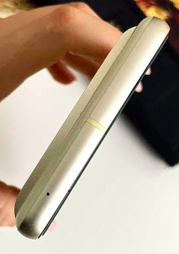 Google Pixel 7  lemongrass