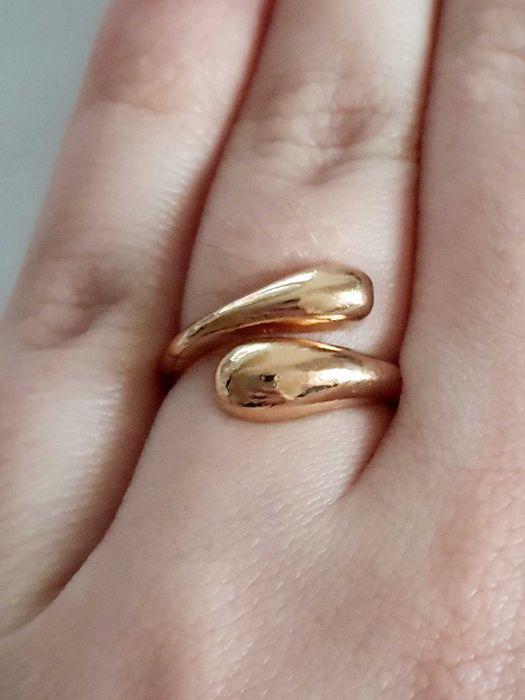 Śliczny Pierścionek Złoty Stal Chirurgiczna 16mm