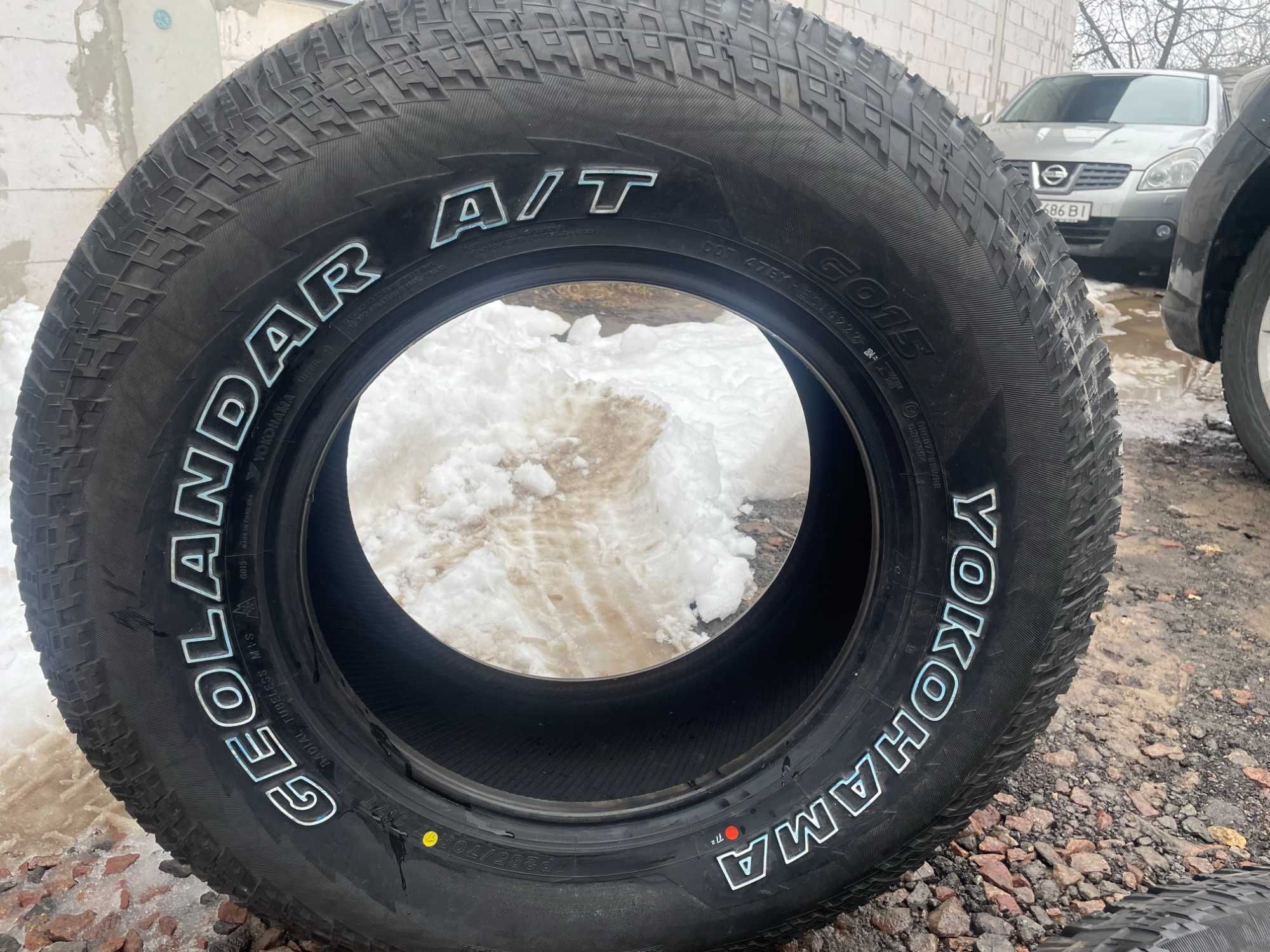 Продам два колеса YOKOHAMA 285/70/R17